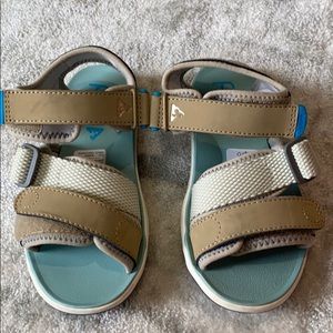 Plae Sandals
